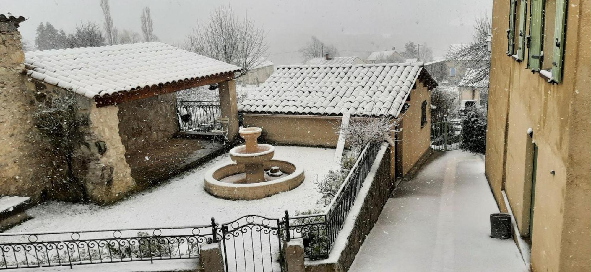 Gite La Foux De Peyroules Экстерьер фото